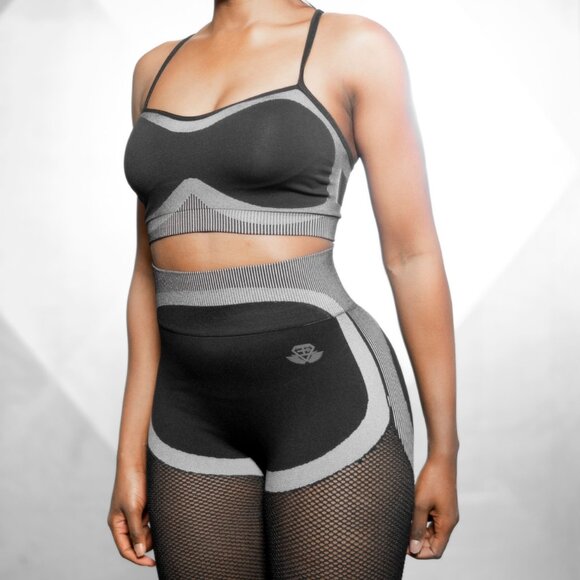 Body Engineers‎ Aurora Seamless Sports Bra Black S - Picture 1 of 14